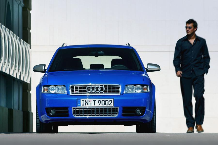  Audi S4 Avant (B6, 8E) 2003 года  (фото 2 из 14)